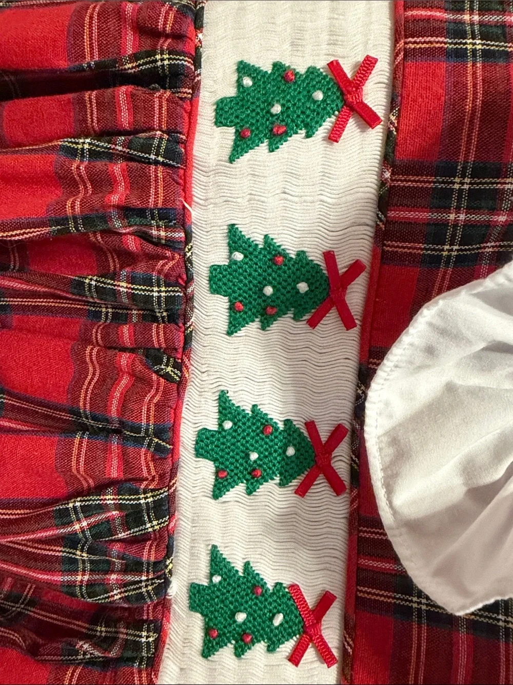 Cecil & Lou Christmas Smocked plaid Dress, 3T